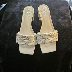 Vince Camuto Tan Low Heel size 7.5